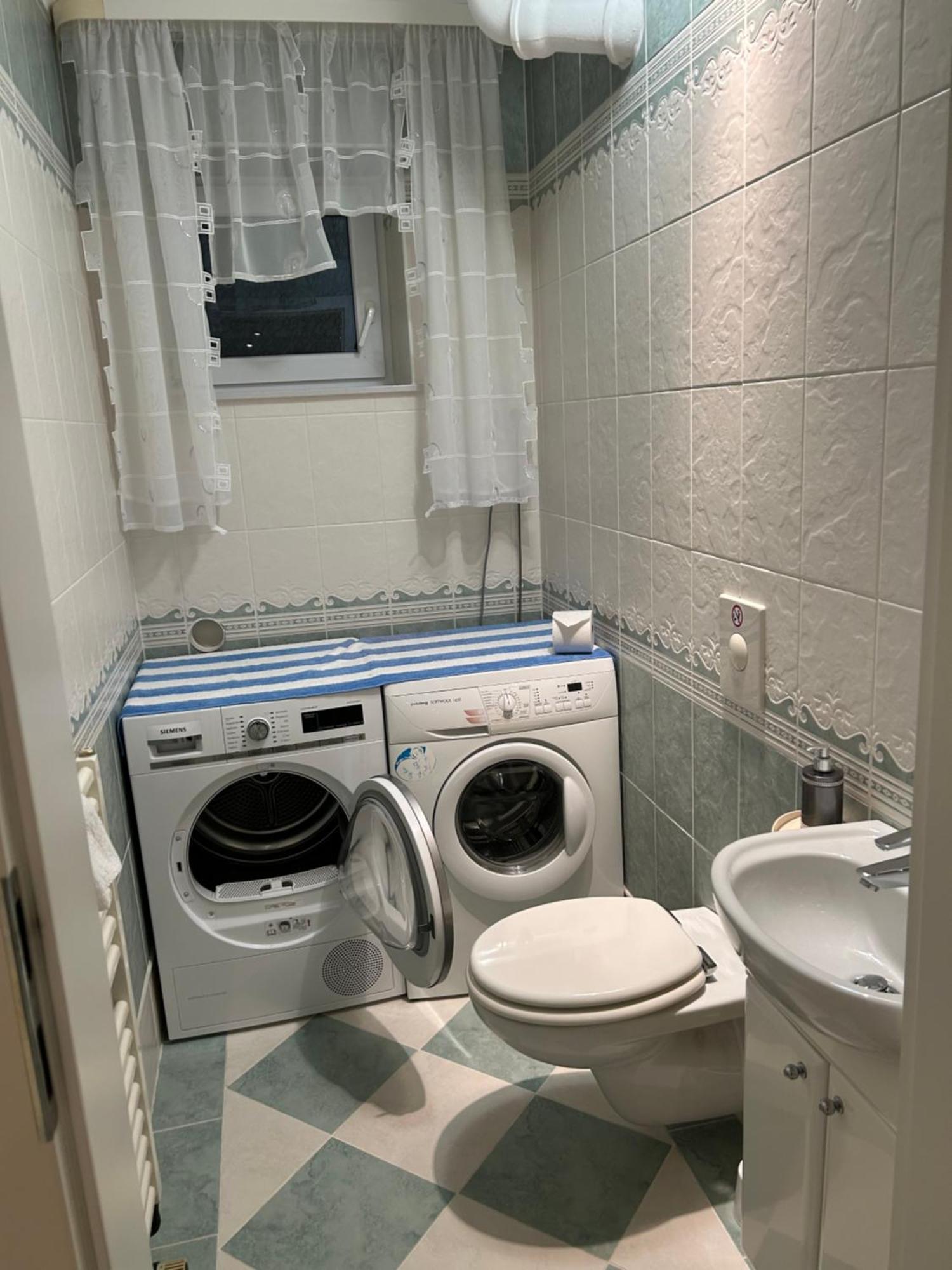 5 Sterne Ferienwohnung Cattaleya Emden Exteriér fotografie
